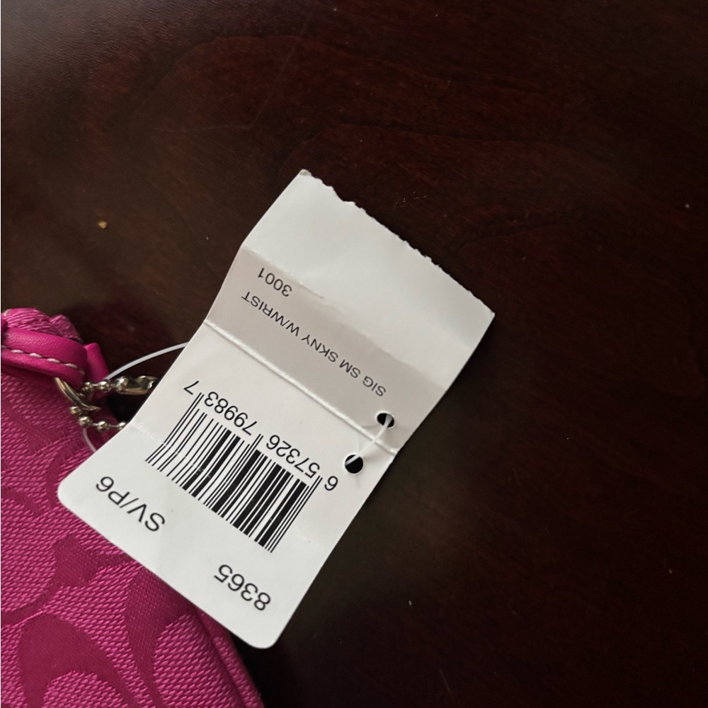 NWT Coach “C” pink small mini skinny wristlet - Picture 6 of 6
